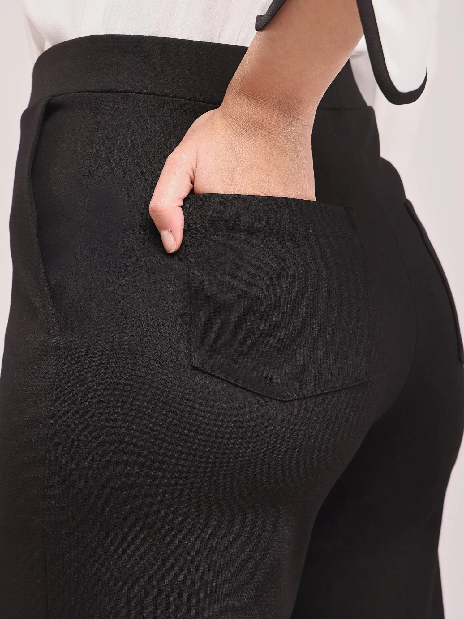 LivIn Wide Leg Pants - Black